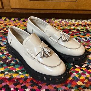 Free People Teagan Women's Tassel Loafer Ivory Leather Studded Lug 90's Size 11